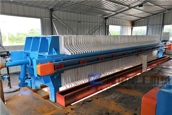 隆中知道：壓濾機設(shè)備對污泥脫水的作用