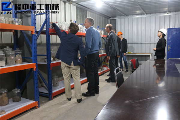 讓隆中為全球服務(wù)！德國(guó)用戶造訪隆中重工
