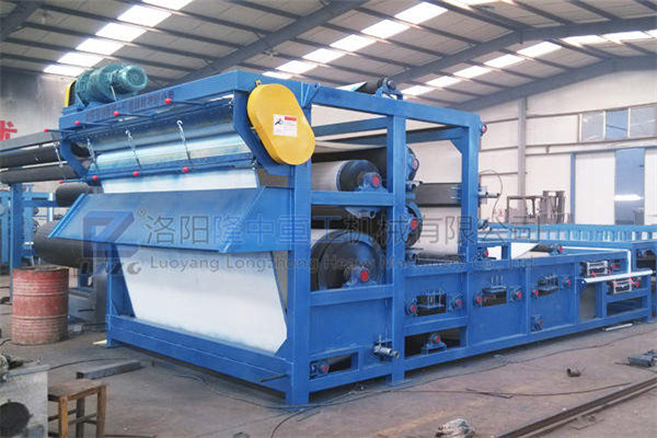 智能、綠色的全新機制砂設備 帶式污泥壓濾機