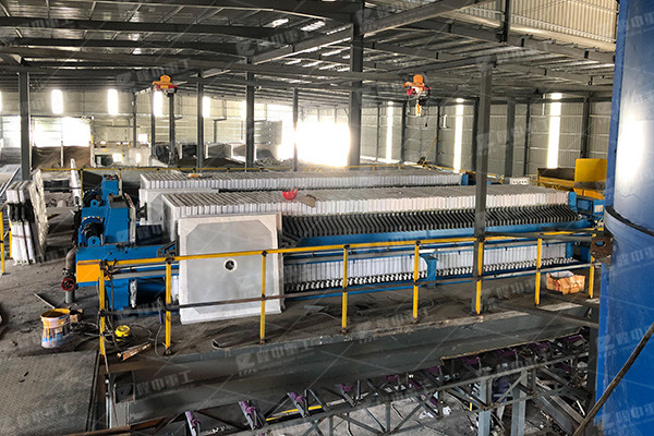 污泥處理設(shè)備帶式壓濾機(jī)多少錢，處理量能上去嗎？