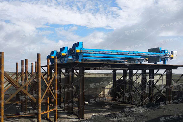 時(shí)產(chǎn)200噸機(jī)制砂廠怎么選擇壓濾機(jī)？如何選型“一目了然”