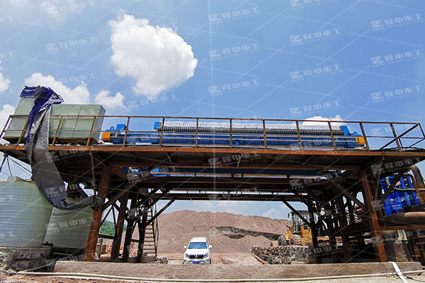 污泥板框壓濾機濾餅不能自主脫離原因是啥？